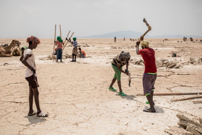 Photo journalistique des travailleurs du sel du Danakil