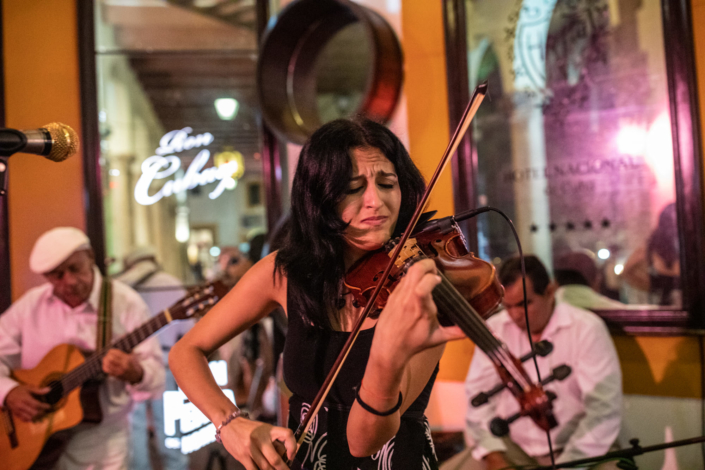 Violoniste envoutée par la musique