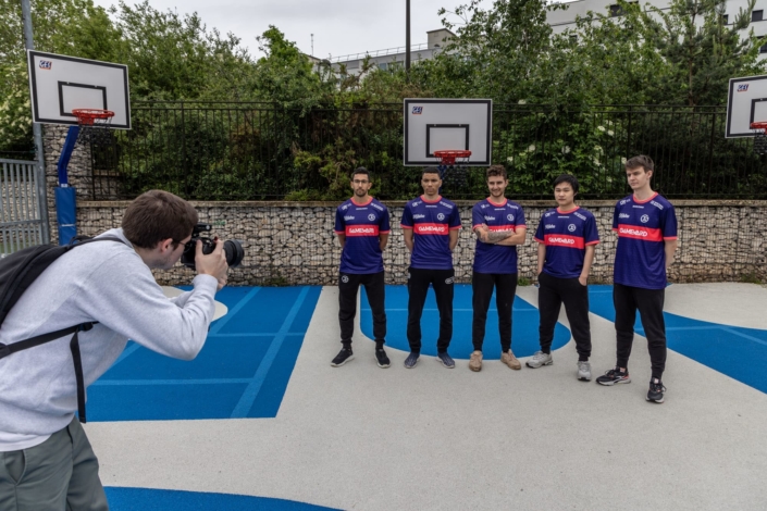 Reportage e-sport- Equipe gameward pose pour le sponsoring, mediaday